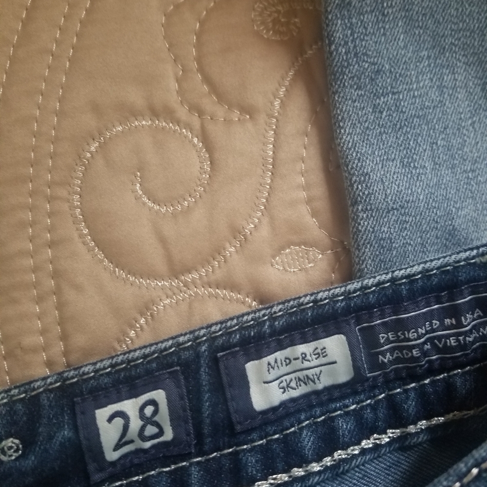 Jeans - Picture 3 of 3
